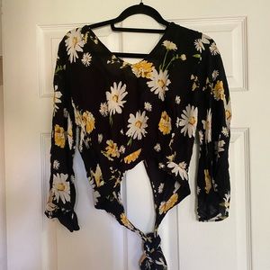 Large•Floral Tied Cross Back Blouse